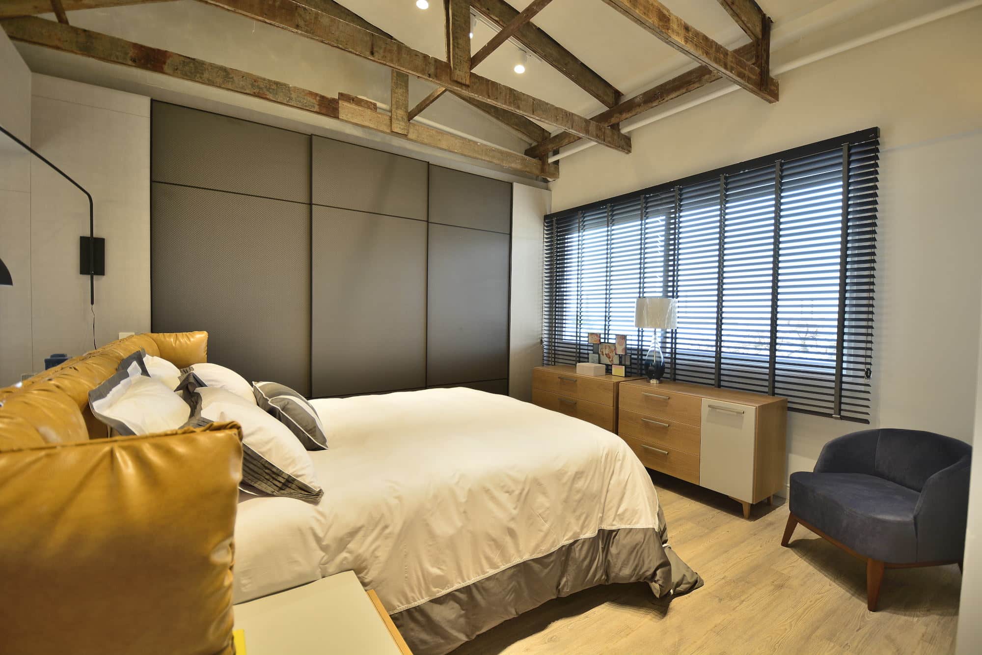 Mostra Elite - Le Bleu Loft 4